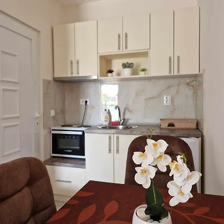 Nataly M * Veliko Gradiste